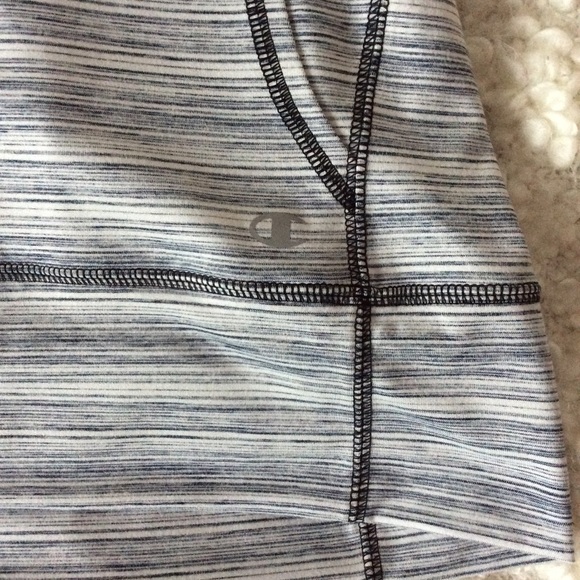 Black and white striped stretchy Champion hoodie - Picture 6 of 6